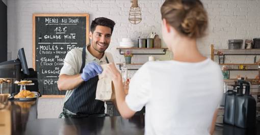Las Fiestas de empresa con vasos de papel, bandejas, cajas pasteleria