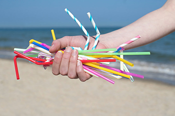 Pajitas, incluidas en la prohibición de plásticos de un solo uso en la UE