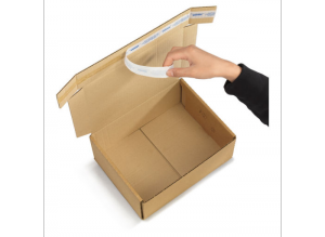 Caja con cinta adhesiva integrada