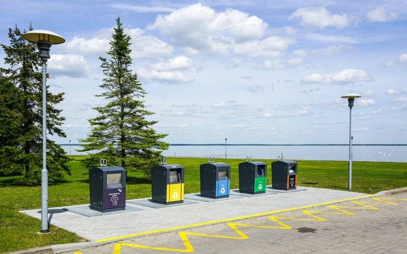 Contenedores de reciclaje